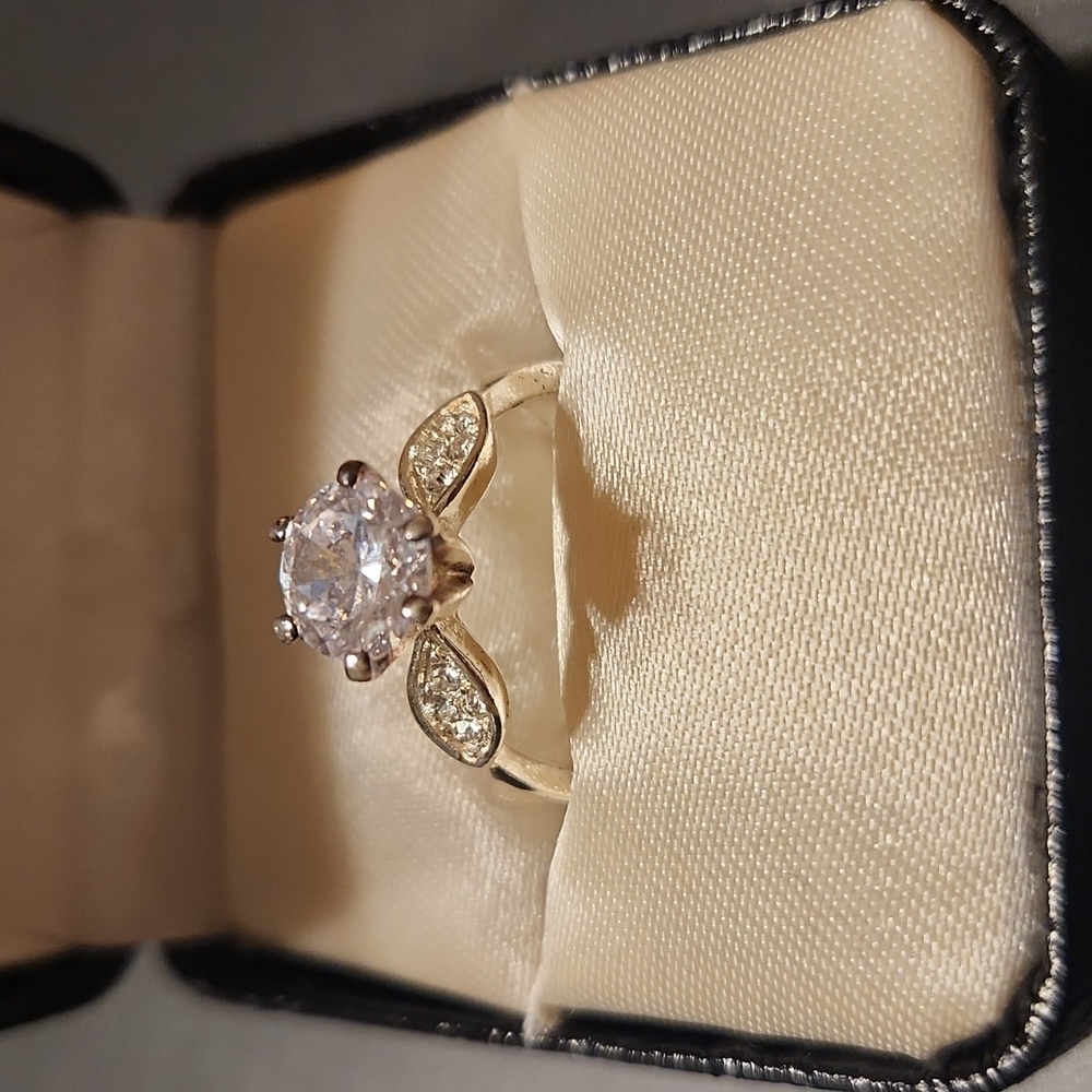 Cubic Zirconia Fashion Ring